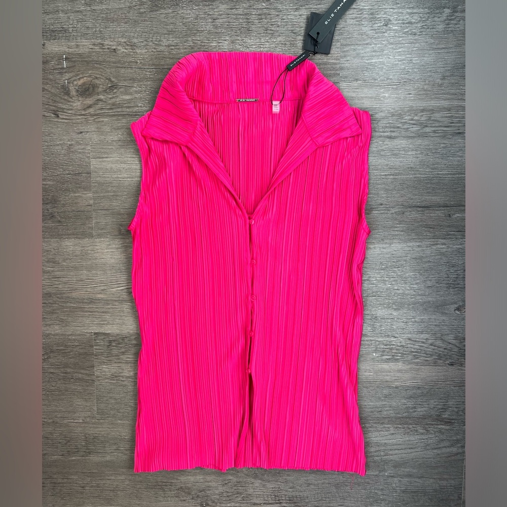 NWT Elie Tahari Sleeveless Button Down Top